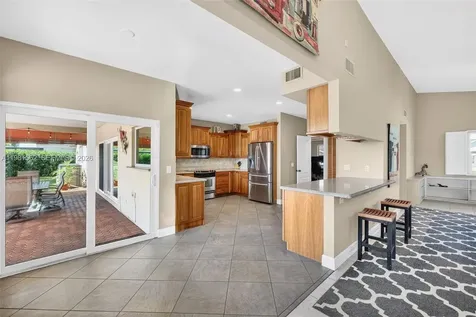10376 SW 18th Street Davie FL 33324