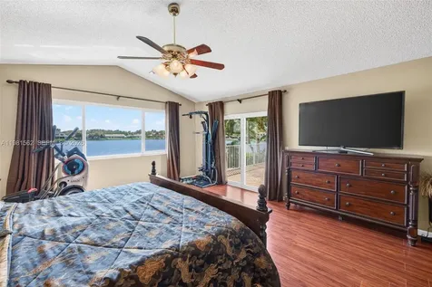 10376 SW 18th Street Davie FL 33324