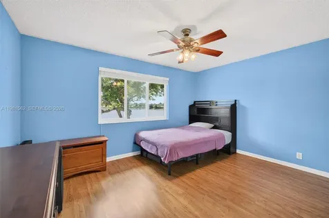 10376 SW 18th Street Davie FL 33324