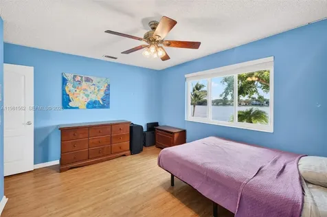 10376 SW 18th Street Davie FL 33324