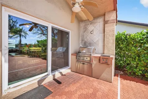 10376 SW 18th Street Davie FL 33324