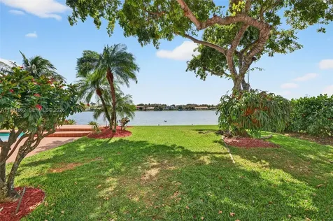 10376 SW 18th Street Davie FL 33324