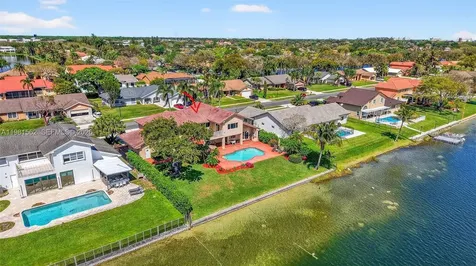 10376 SW 18th Street Davie FL 33324
