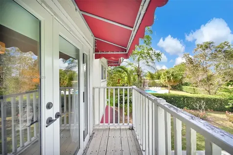 9300 E Calusa Club Drive Miami FL 33186
