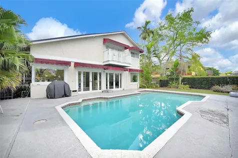 9300 E Calusa Club Drive Miami FL 33186