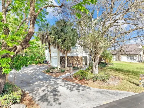 9300 E Calusa Club Drive Miami FL 33186