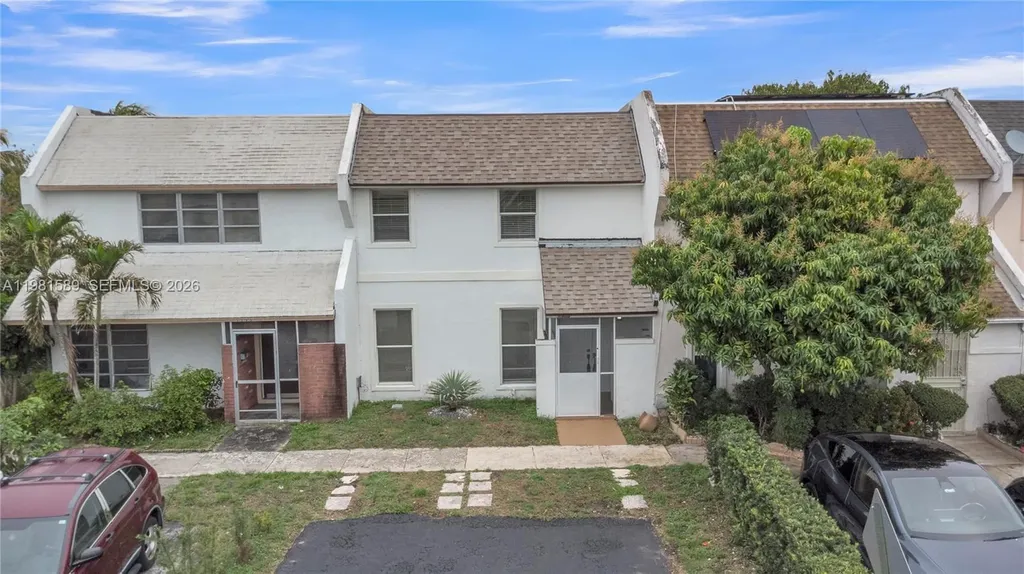 1355 Seaview North Lauderdale FL 33068