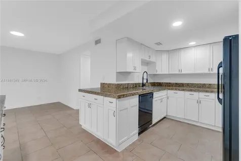 1355 Seaview North Lauderdale FL 33068