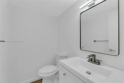 1355 Seaview North Lauderdale FL 33068