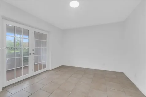 1355 Seaview North Lauderdale FL 33068