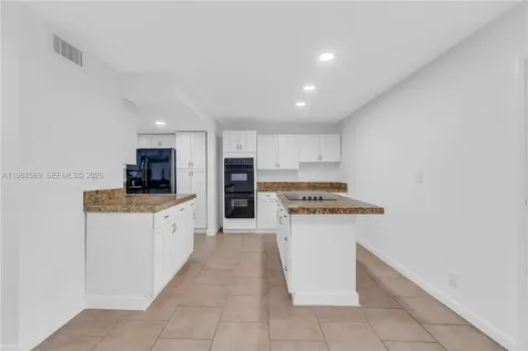 1355 Seaview North Lauderdale FL 33068