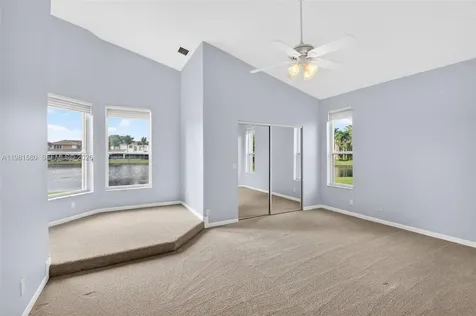 6595 Jackie Way Lake Worth FL 33467