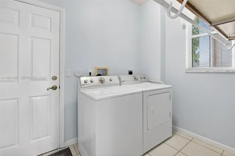 6595 Jackie Way Lake Worth FL 33467