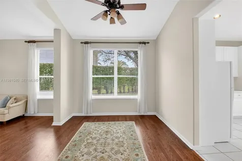 6595 Jackie Way Lake Worth FL 33467