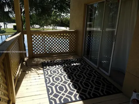 4863 Via Palm Lakes West Palm Beach FL 33417