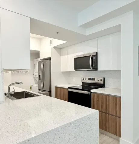5077 NW 7th Street Miami FL 33126