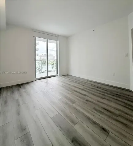 5077 NW 7th Street Miami FL 33126