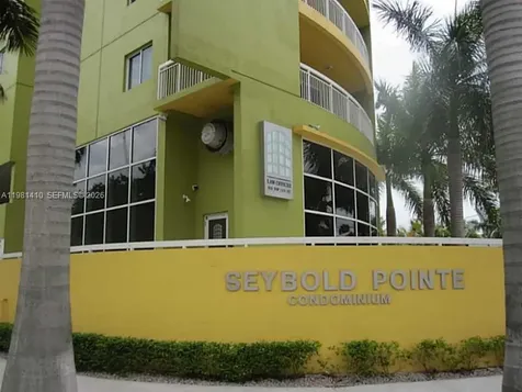 816 NW 11th Street Miami FL 33136