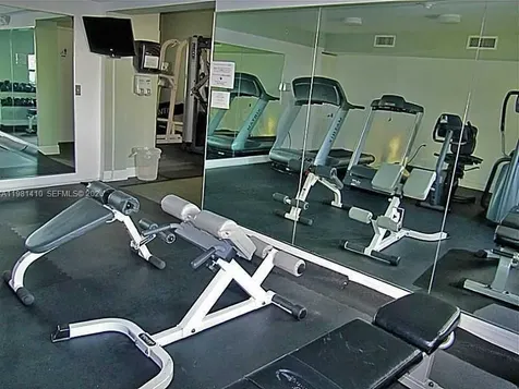 816 NW 11th Street Miami FL 33136