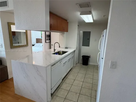 816 NW 11th Street Miami FL 33136
