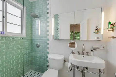739 11th Street Miami Beach FL 33139