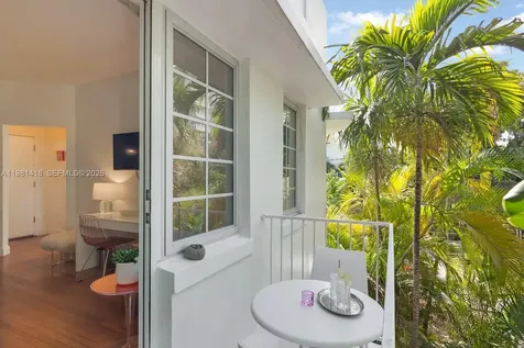 739 11th Street Miami Beach FL 33139