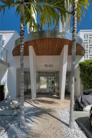 1601 West Avenue Miami Beach FL 33139