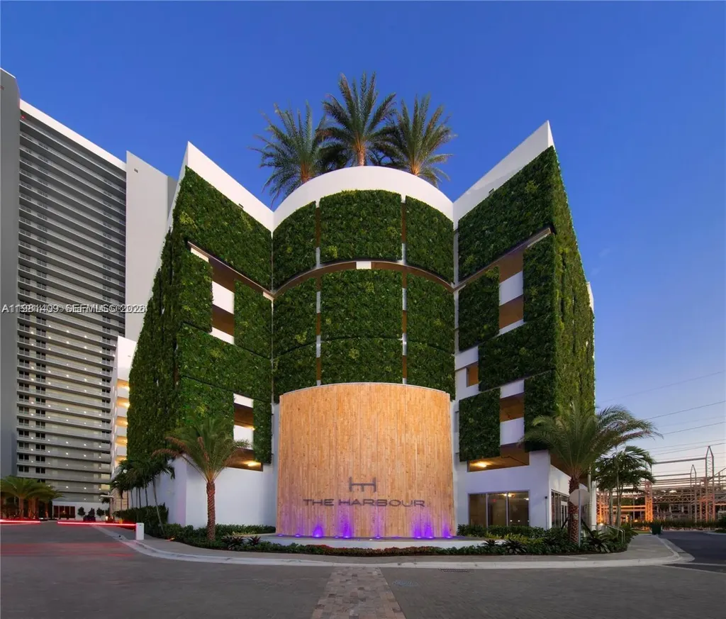 16385 Biscayne Boulevard North Miami Beach FL 33160