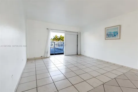 2225 NE 123rd Street North Miami FL 33181