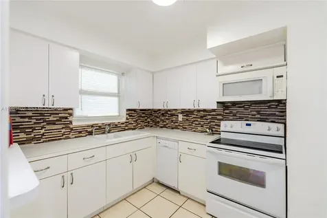 2225 NE 123rd Street North Miami FL 33181