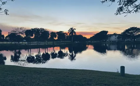 211 SW 87th Terrace Plantation FL 33324