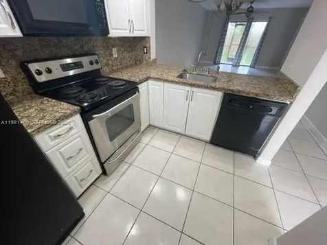 20810 NE 8th Court Miami FL 33179