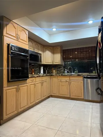 5119 SW 153rd Place N Miami FL 33185