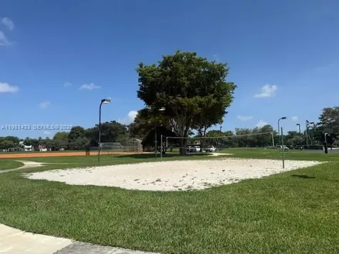 5119 SW 153rd Place N Miami FL 33185