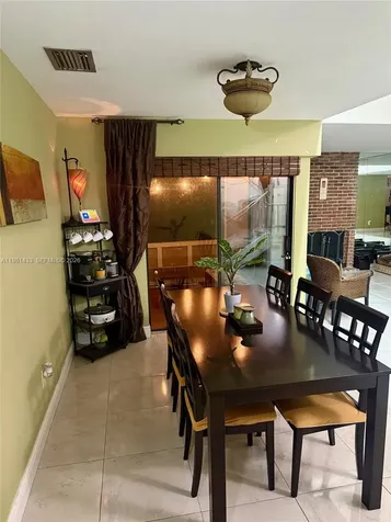 5119 SW 153rd Place N Miami FL 33185