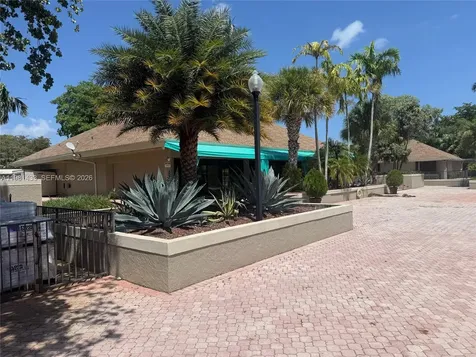 5119 SW 153rd Place N Miami FL 33185