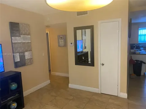 2200 S Ocean Drive Hollywood FL 33019