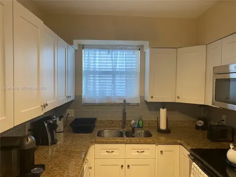 2200 S Ocean Drive Hollywood FL 33019