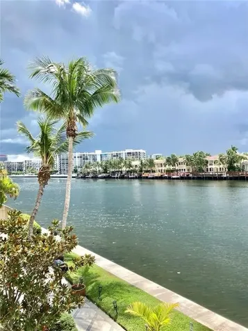 2200 S Ocean Drive Hollywood FL 33019