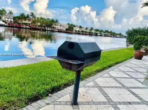 2200 S Ocean Drive Hollywood FL 33019
