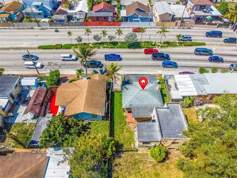 1675 NW 2nd Street Miami FL 33125