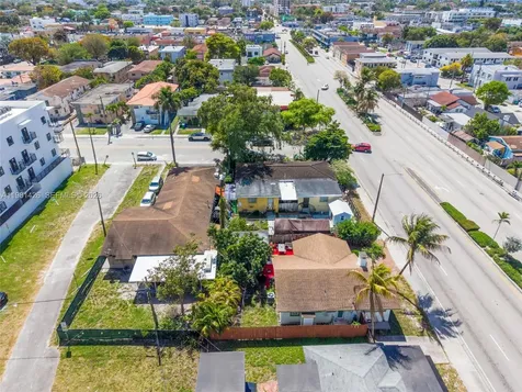 1675 NW 2nd Street Miami FL 33125