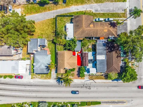 1675 NW 2nd Street Miami FL 33125