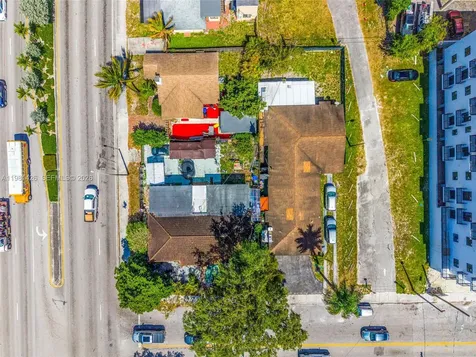 1675 NW 2nd Street Miami FL 33125