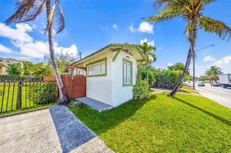 1675 NW 2nd Street Miami FL 33125