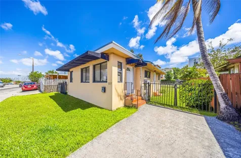 1675 NW 2nd Street Miami FL 33125