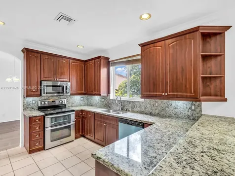 1663 E Harmony Lake Circle Davie FL 33324