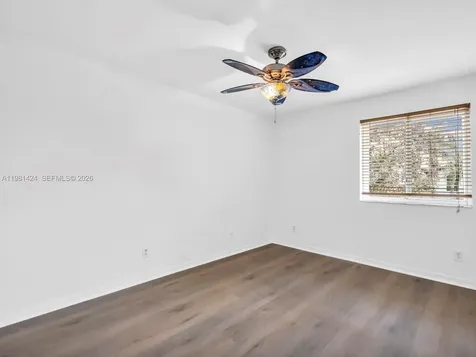 1663 E Harmony Lake Circle Davie FL 33324