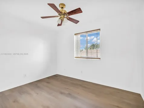 1663 E Harmony Lake Circle Davie FL 33324