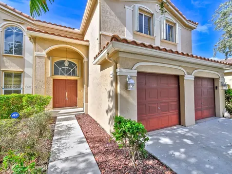 1663 E Harmony Lake Circle Davie FL 33324
